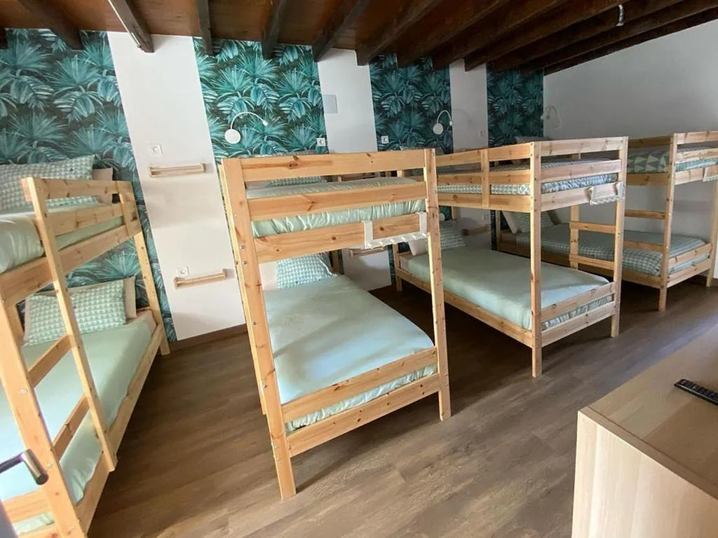 Posto letto in dormitorio misto da 8 letti — COCOS SURFHOUSE