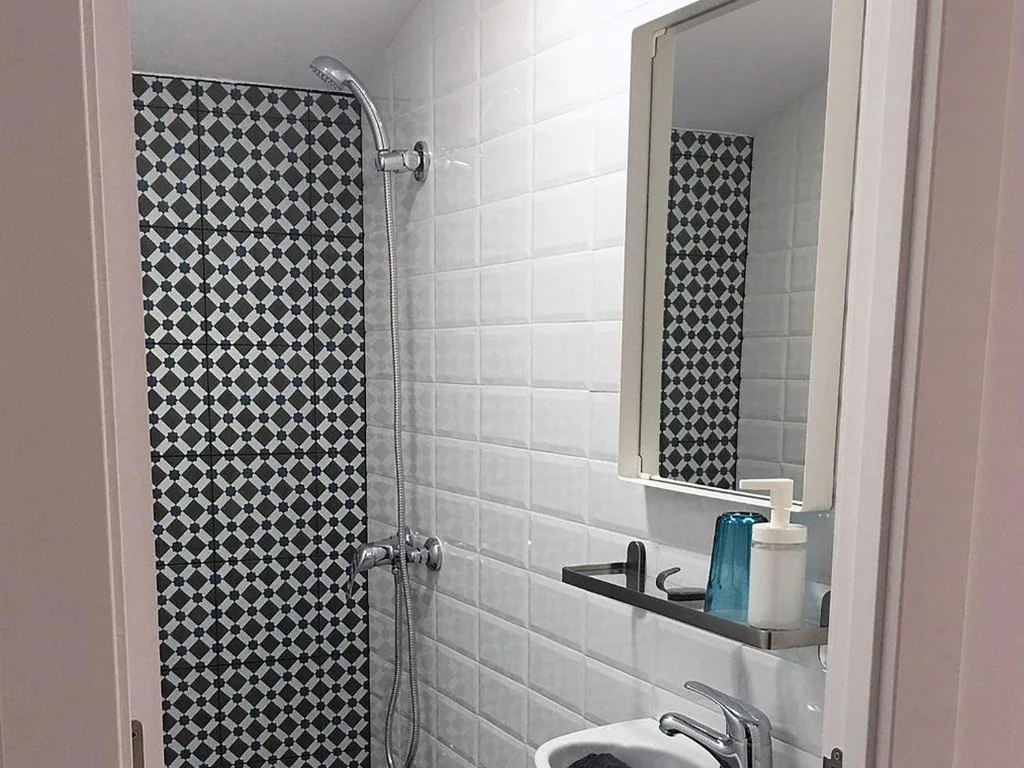 Camera Doppia Standard con bagno in comune — COCOS SURFHOUSE