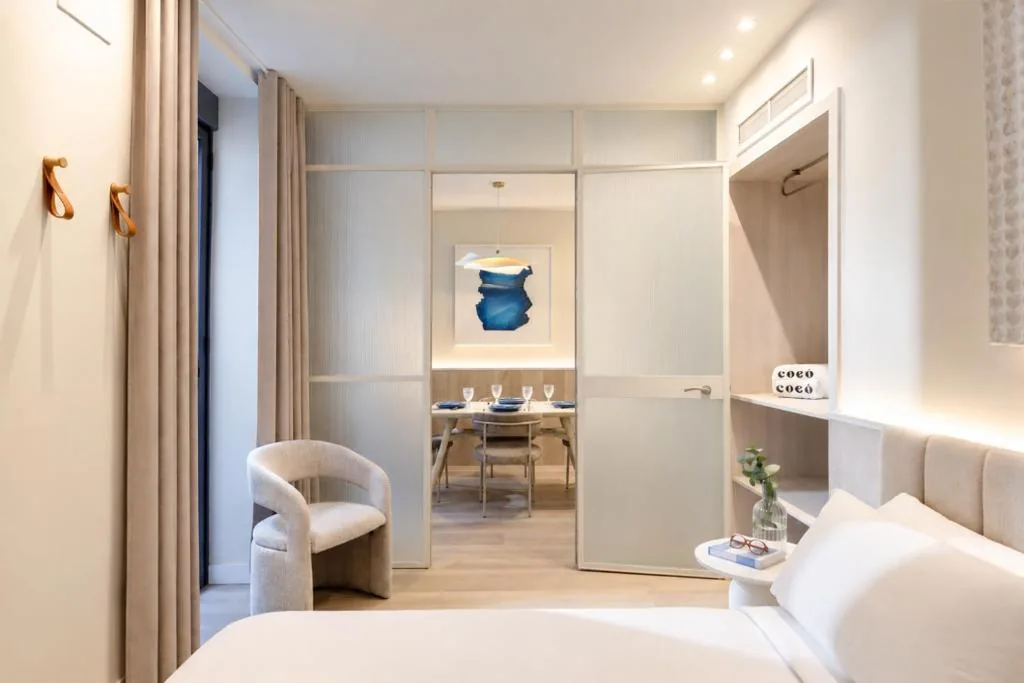 Deluxe One Bedroom Apartment with Patio — Coeo Frailes Design Apartments