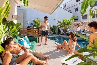Coeo Hernan Ruiz Rooftop Pool Hostel — 写真 3