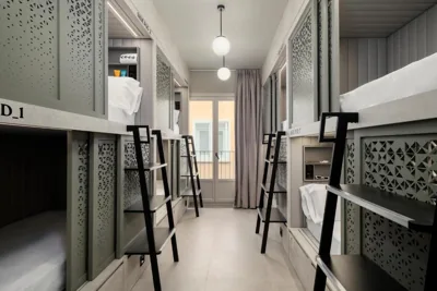 Coeo Hernan Ruiz Rooftop Pool Hostel — 写真 8