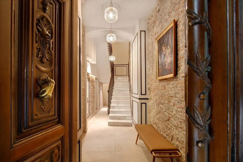 Coeo Santa Maria Cathedral Signature Apartments