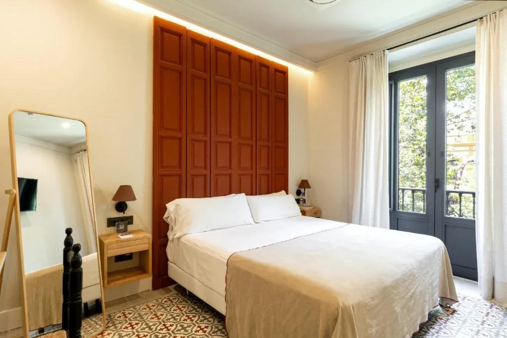 Habitación Doble Deluxe con balcón - 1 o 2 camas — Colectia Hotel Parada del Marqués