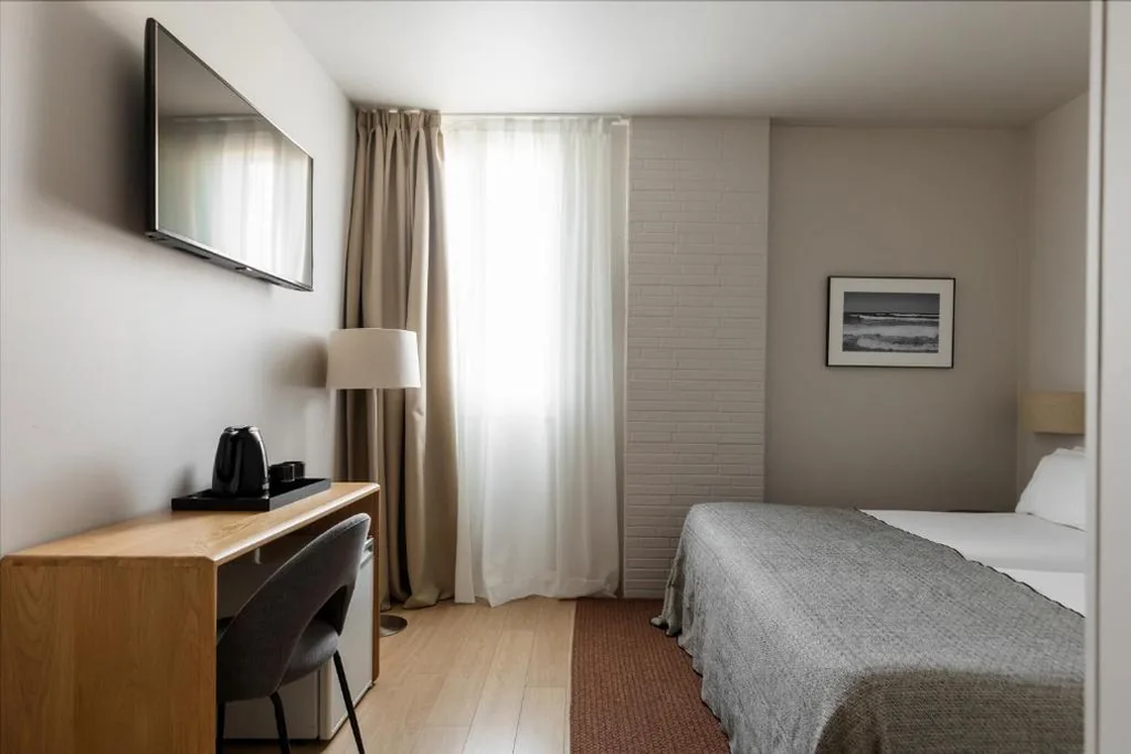 Habitación Doble - 2 camas — Colectia Hotel Urumea
