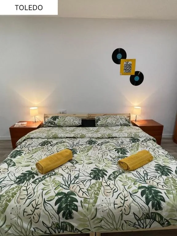 Deluxe tweepersoons- of twin kamer met eigen badkamer — CoLiving El Juan