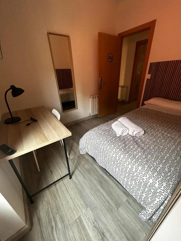 エコノミーシングルルーム — Coliving Leon