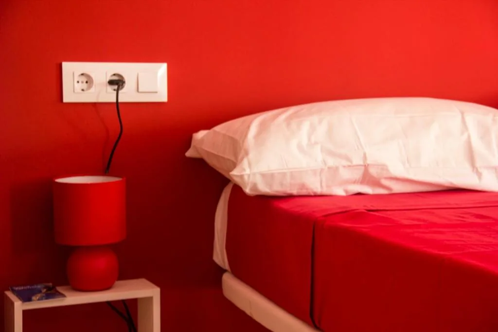 Apartamento con 4 dormitorios — Colors Rooms
