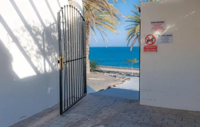 Comfortable houses Playa Roca beachfront access — Foto 7