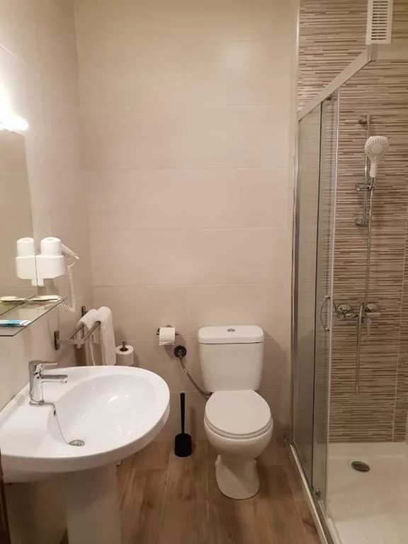 Habitación Familiar — Complejo Hotelero Saga