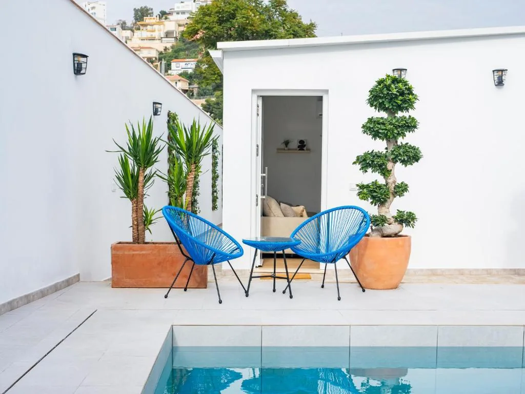 Apartamento de 1 dormitorio con vistas a la piscina — Complejo La Palapa