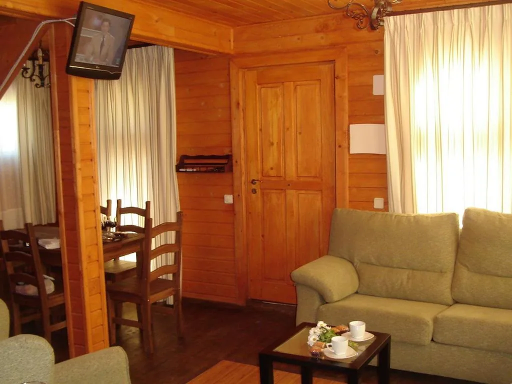 Villa con 3 camere da letto (6 adulti) — Complejo Rural Los Jarales