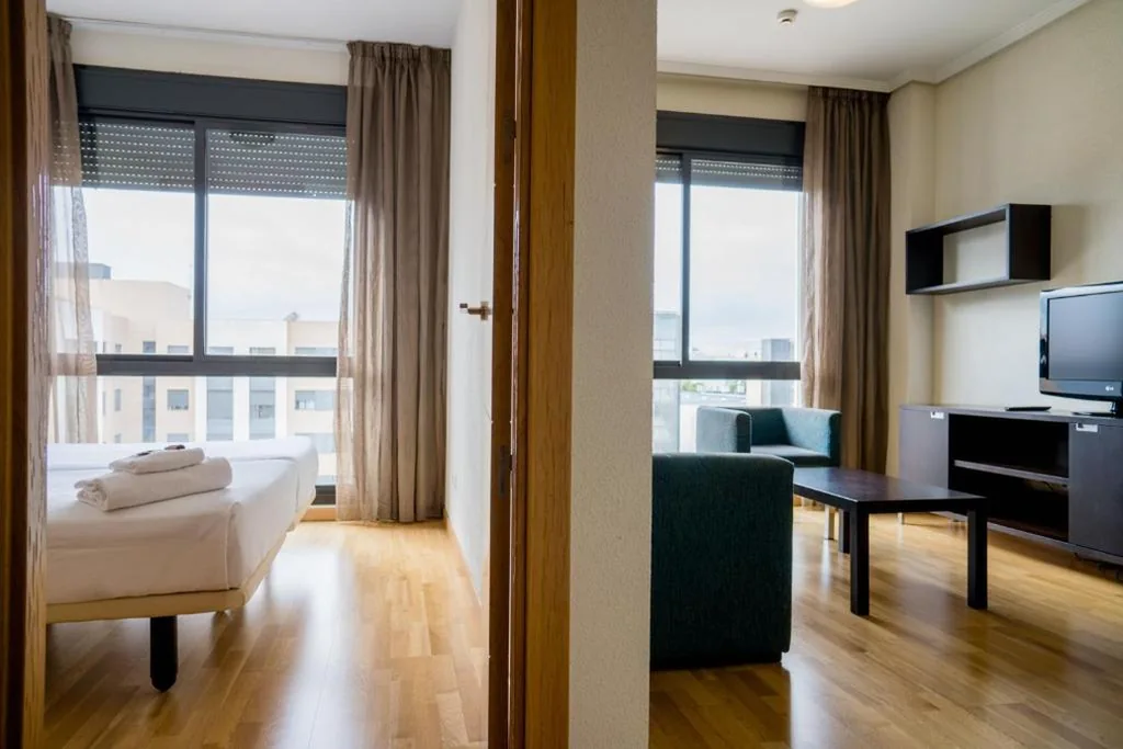家庭套房（4 位成人） — Compostela Suites