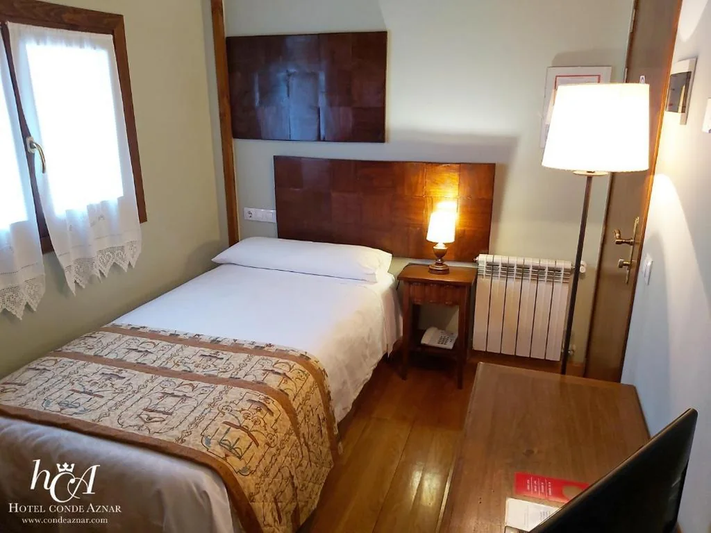 Habitación Individual Estándar — Conde Aznar