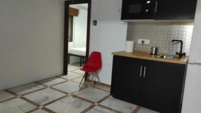Convenient Rooms - Ferry, Train & Bus Station - — foto 4