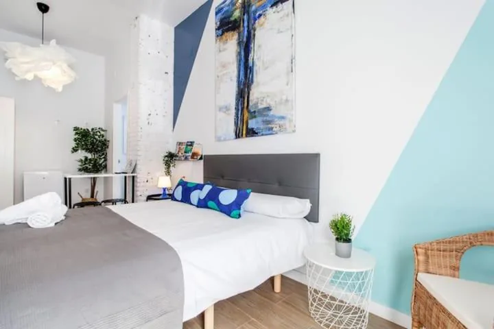 Habitación Doble con baño privado — Cool Loft AutoCheck CENTER HISTORIC