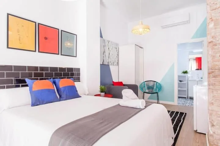 Habitación Doble con baño privado — Cool Loft AutoCheck CENTER HISTORIC