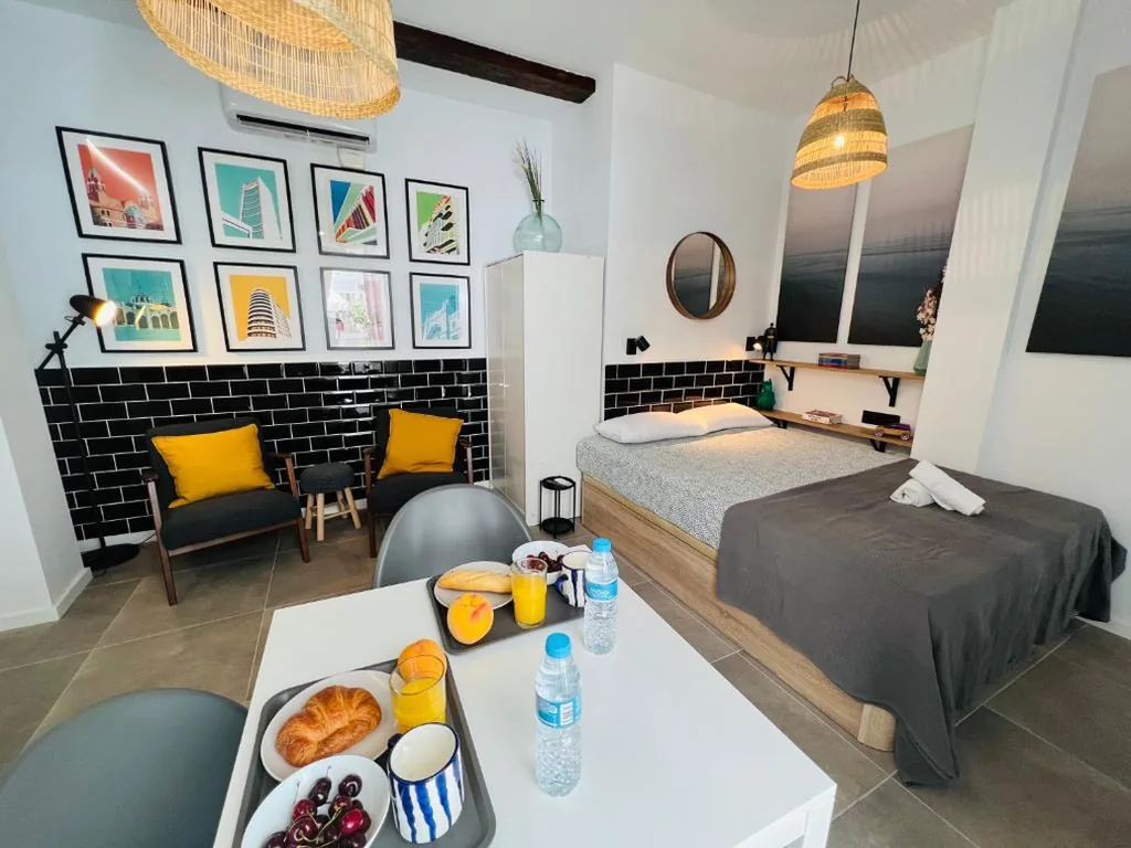 Double Room with Patio — COOL LOFTS ALAMEDA VALENCIA