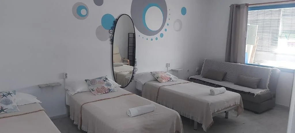 Habitación Triple Estándar — Coordenadas Ibiza