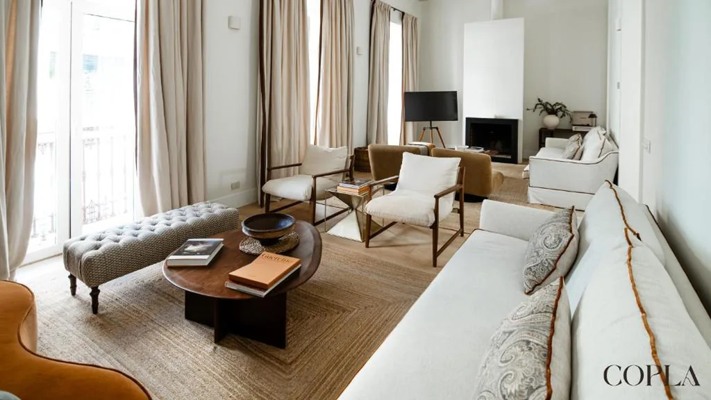 Casa de 6 dormitorios — COPLA HOUSE Sevilla - Premium Experience para 12