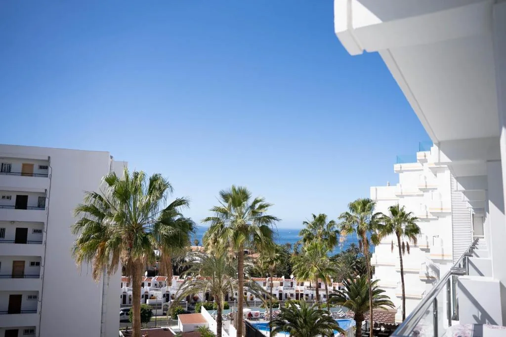 Suite Junior con vistas al mar (2 adultos) — Coral Ocean View - Adults Only
