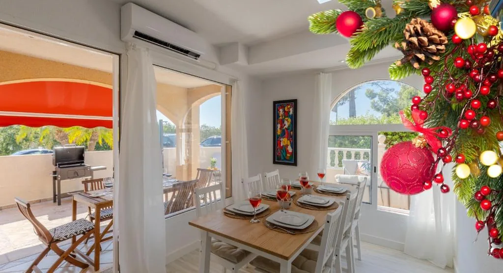 Apartamento de 2 dormitorios con terraza — Coral Seashell Complex