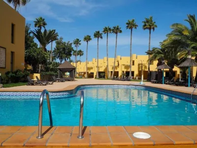 Corralejo Atlantic Garden Andrew apartments Pool air conditioning — 写真 9