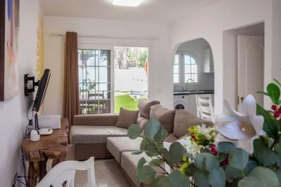 Corralejo Boutique Art Villa Fuego with Private Pool BBQ 20 seconds to the Beach by Amazzzing Travel — foto 6