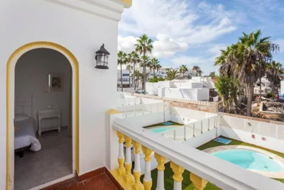 Corralejo Boutique Art Villa Fuego with Private Pool BBQ 20 seconds to the Beach by Amazzzing Travel — foto 7