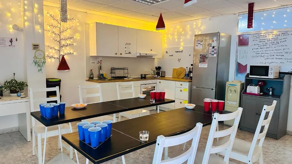 Posto letto singolo in dormitorio misto condiviso — Corralejo Coliving by Amazzzing Travel