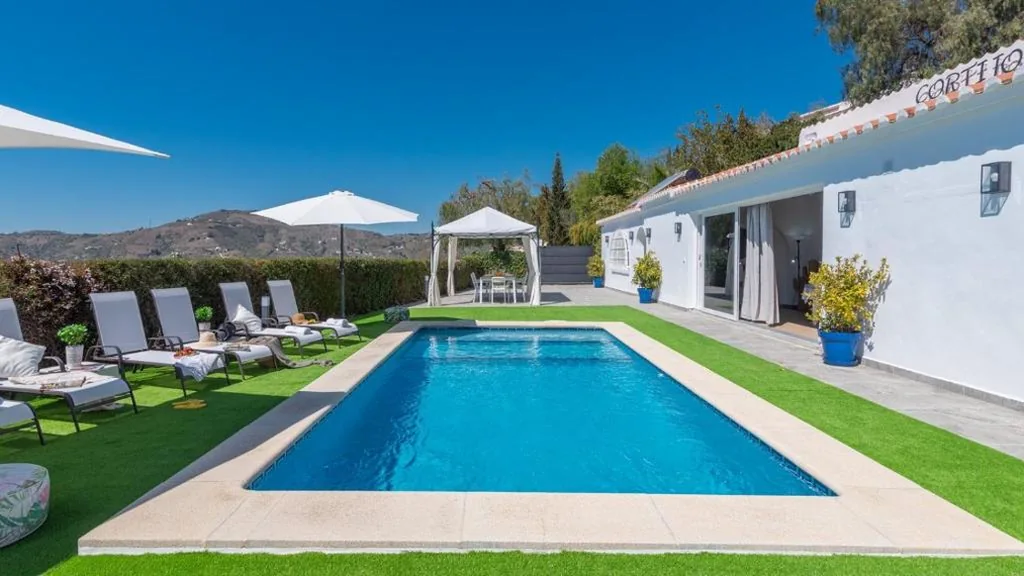 Villa mit 4 Schlafzimmern — Cortijo Entre Pueblos Competa by Ruralidays