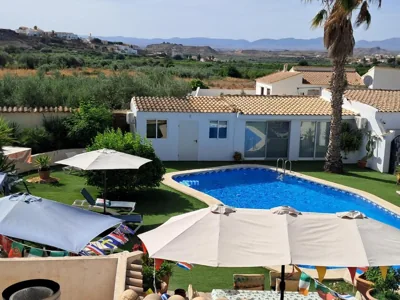 Cortijo Esquina B&B Guesthouse — 写真 4