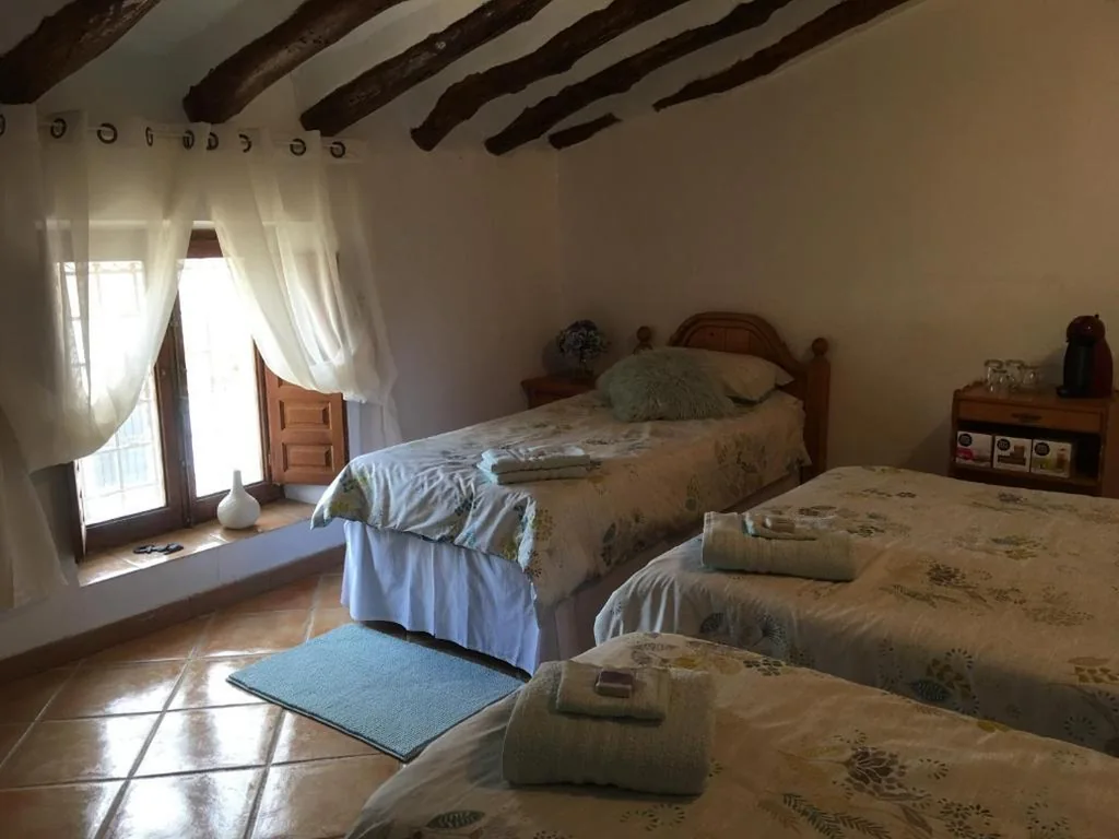 エキストラベッド付きダブルルーム - シングルベッドまたはダブルベッド — Cortijo Esquina B&B Guesthouse