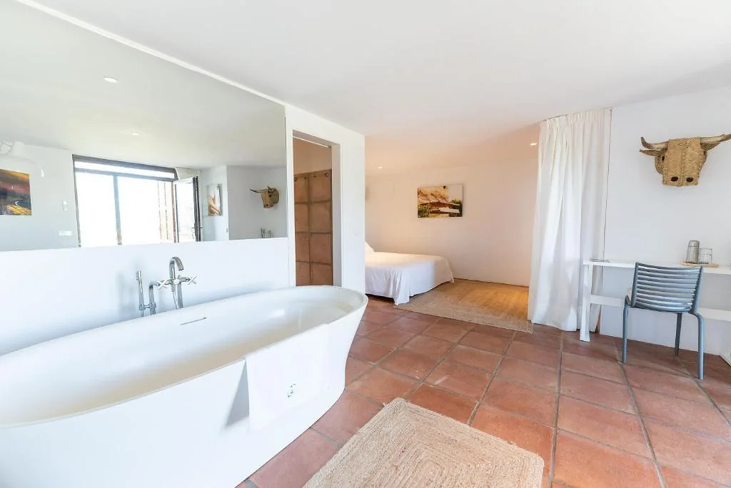 Camera Deluxe — Cortijo LA Almazara