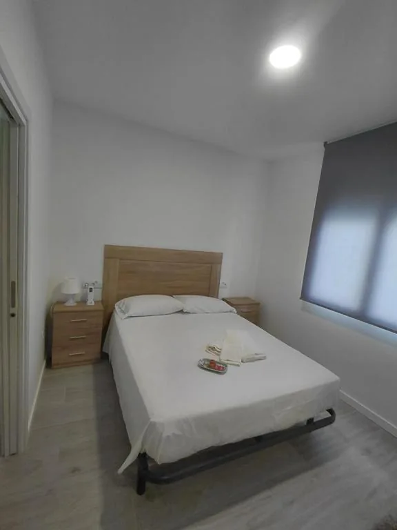 Habitación Doble con baño privado — Corvera Guss