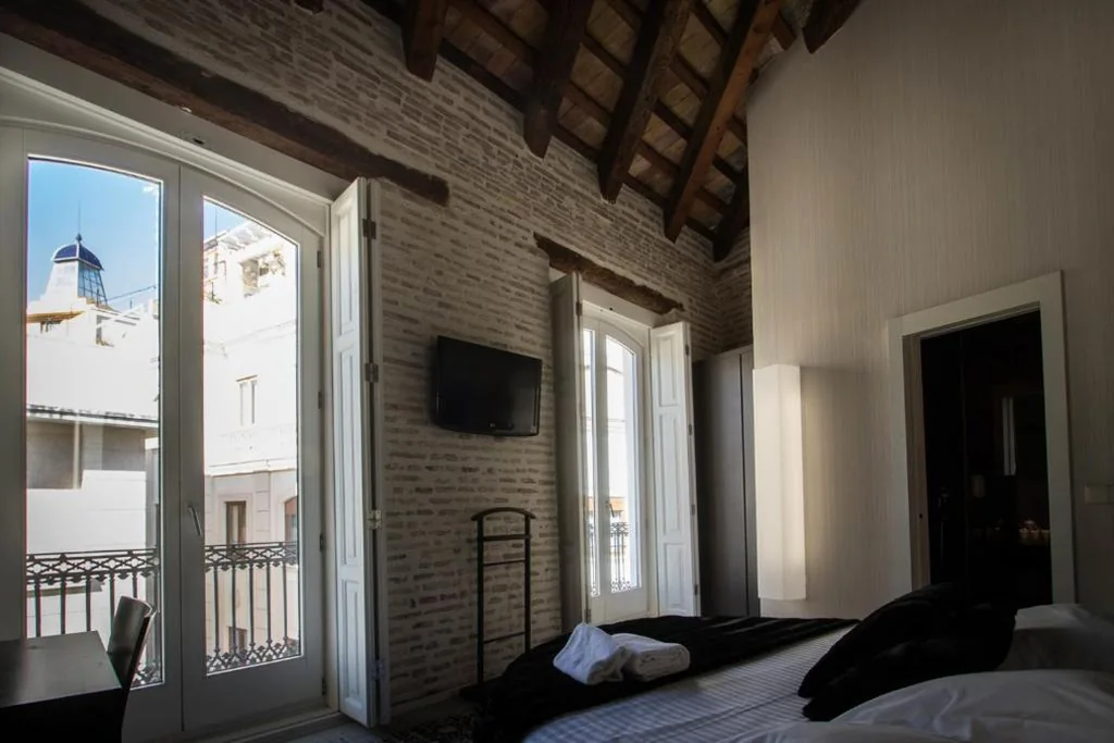 Habitación Doble Superior — Cosy Rooms Embajador