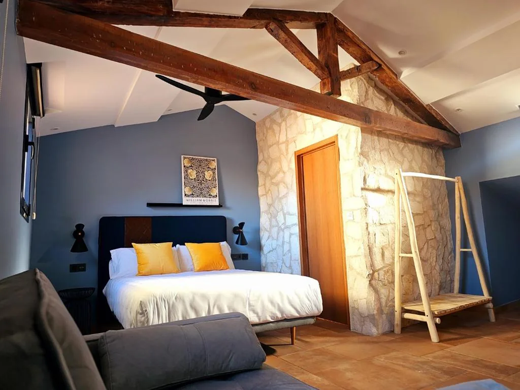 Cousin Room Hotel Automatizado
