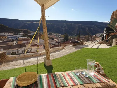 Creatively designed CaveHouse with jacuzzi — Foto 12