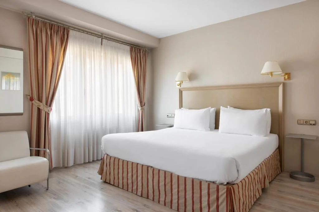 Habitación Estándar - 1 cama grande — Crisol Almirante Bonifaz