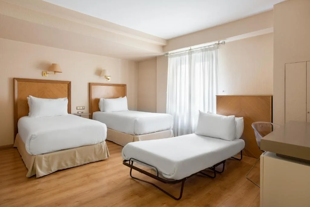 Habitación Familiar — Crisol Almirante Bonifaz