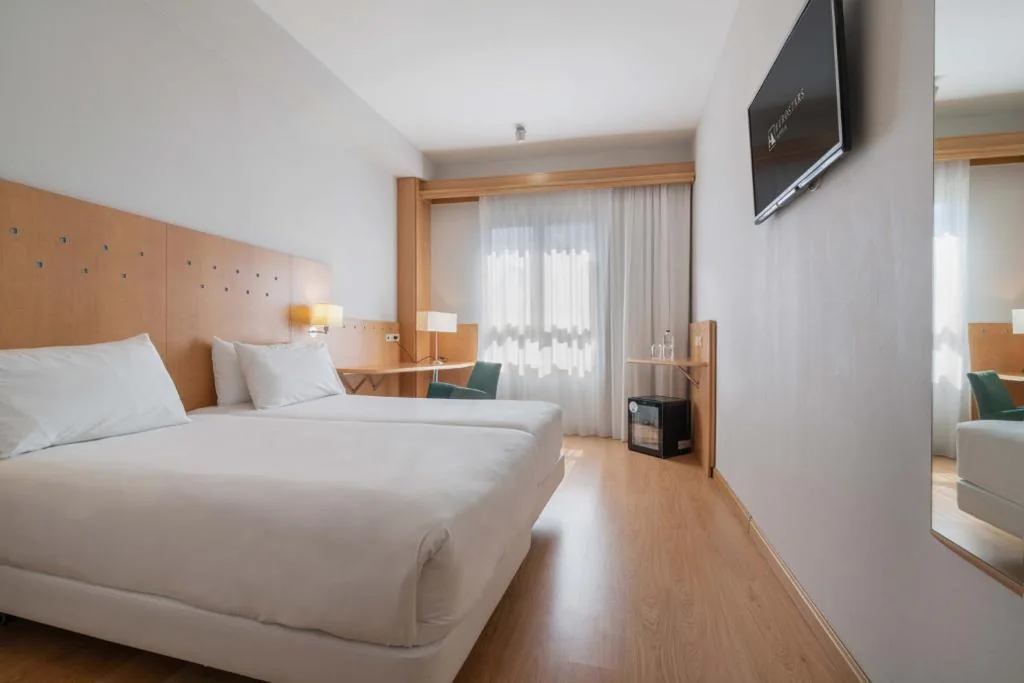Standard-Doppelzimmer mit 2 Betten — Crisol Leganés