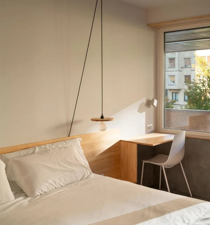Familiekamer met uitzicht op de stad — Cristina Enea Rooms