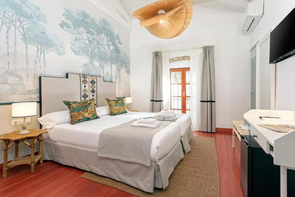Quarto Duplo - 2 camas — CSE The Old House Marbella
