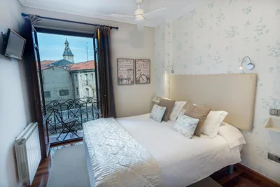 Cuatro Caminos Rooms — Foto 2