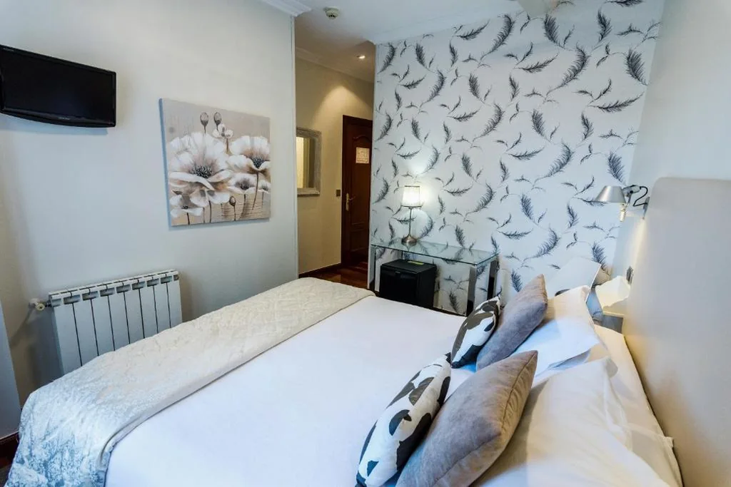 Doppelzimmer — Cuatro Caminos Rooms