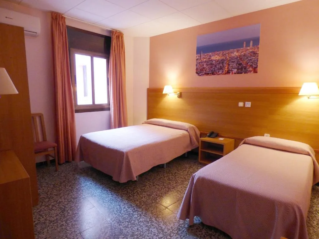 Economy-Doppelzimmer mit 2 Betten — Cuatro Naciones
