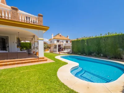 Cubo's Villa Yedra Guadalmar — foto 8