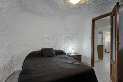 Cueva Solano — Foto 6