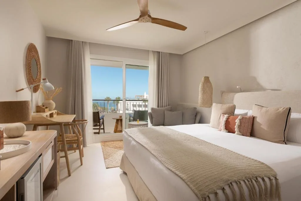 Tweepersoonskamer met zijdelings uitzicht op zee "The One" — DAIA Slow Beach Hotel Conil - Adults Only Recommended