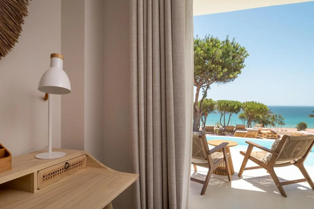 Juniorsuite met uitzicht op zee Swim-Out "The One" — DAIA Slow Beach Hotel Conil - Adults Only Recommended