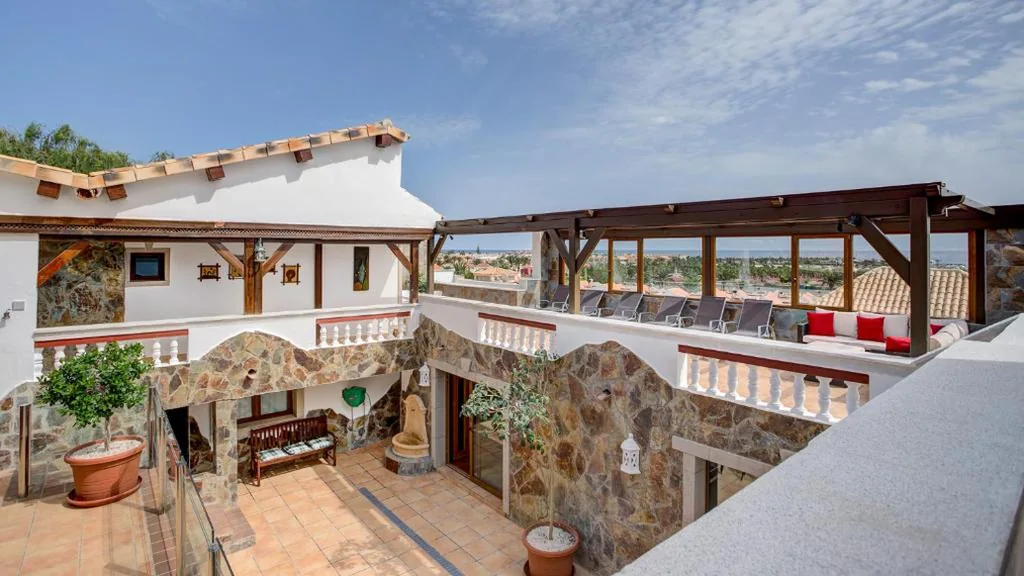 Maison de 4 chambres — Daniel Luxury House Caleta
